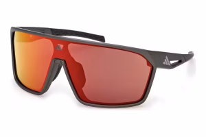 Adidas SP0108 26Z photochrome Laufbrille im Einsatz