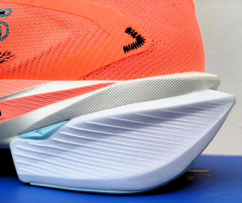 Brooks Hyperion Max 3 (33)